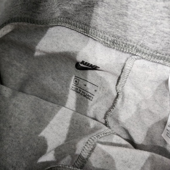 Nike Grey women's size medium biker shorts - Picture 3 of 7